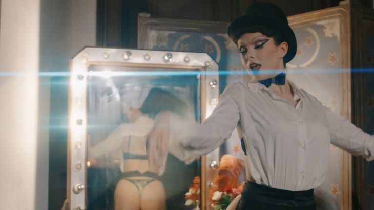 Exclusive & Discreet Exclusive & Discreet